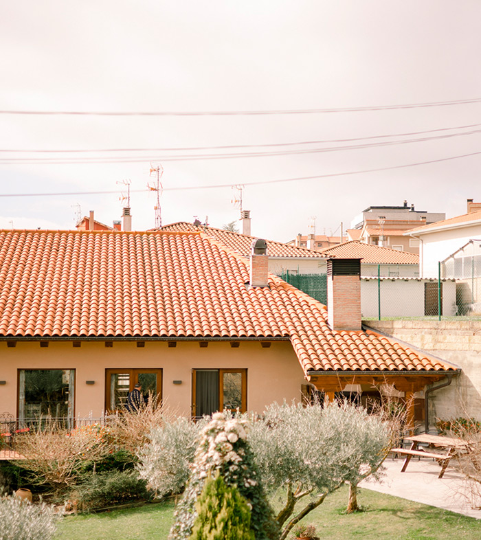 Mbriones El Meson Exterior