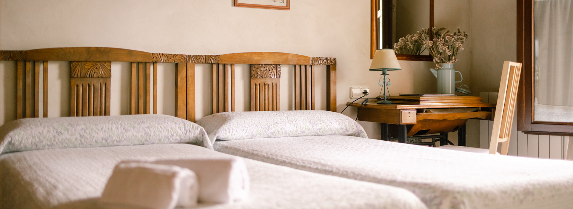 Mbriones El Meson Hero