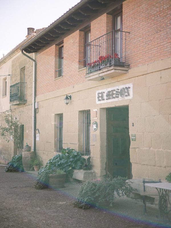 Mbriones Home Carrusel Fachada